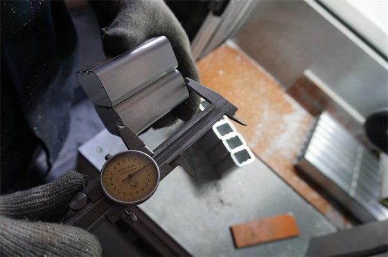 铝合金精密切割机 铝合金精密切割机