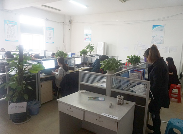 办公室一角-邓氏